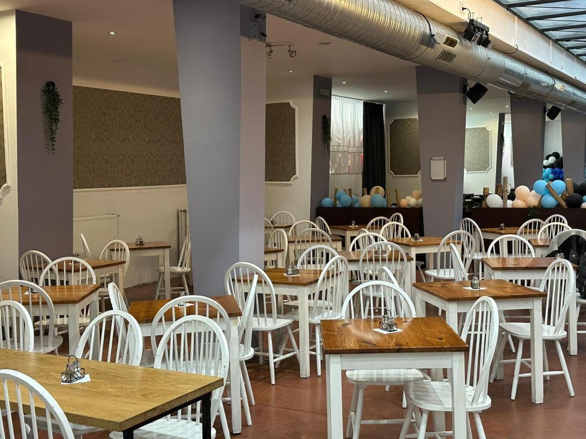 Hostel Plus Prague Praag